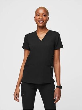 FIGS CASMA THREE POCKET SHORTSLEEVE SCRUB TOP / BLACK / SIZE LARGE